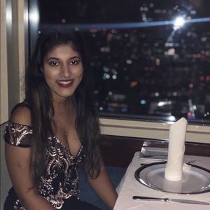 Meet your Posher, Akshita